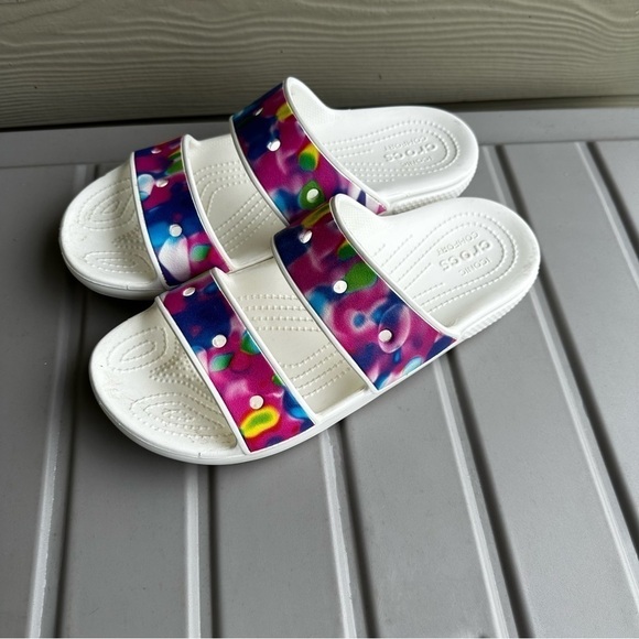 Crocs Solarized Tie Dye Double Strap Slide Sandals Size 9 Men’s, 11 Women’s - Picture 2 of 10